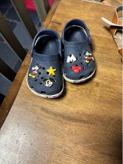 Mickey Mouse crocs