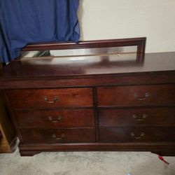 Queen Size Bedroom Set 