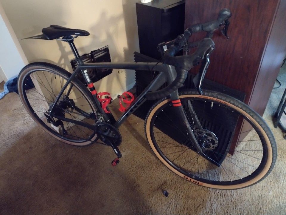 Trek Checkpoint ALR 5 Shimano 105 11S Size 52