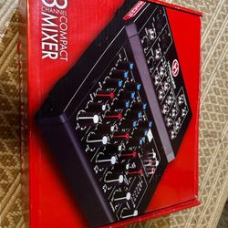 Harbinger 8 Channel Compact Mixer