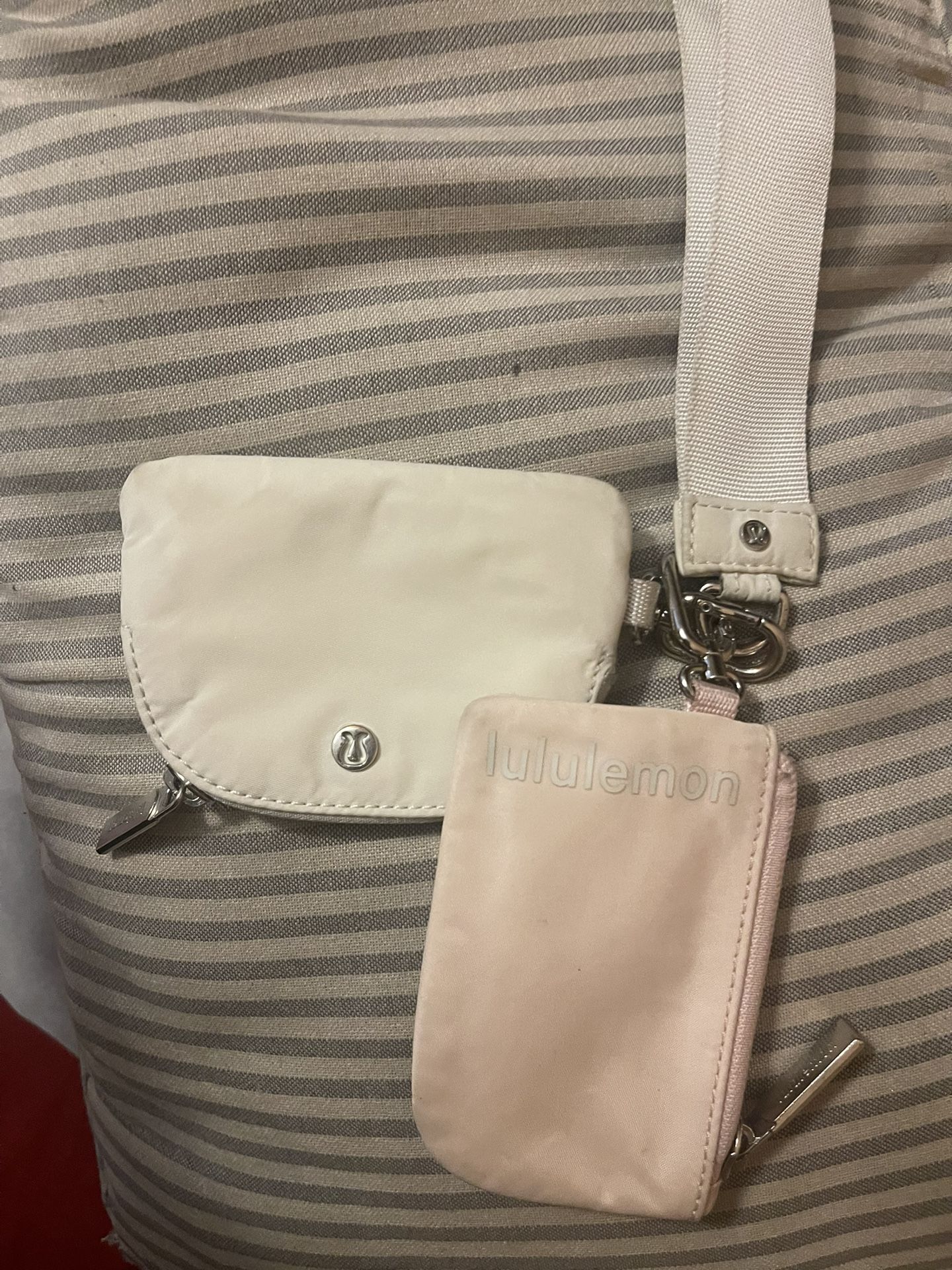 Lululemon Wristlet Coin Key