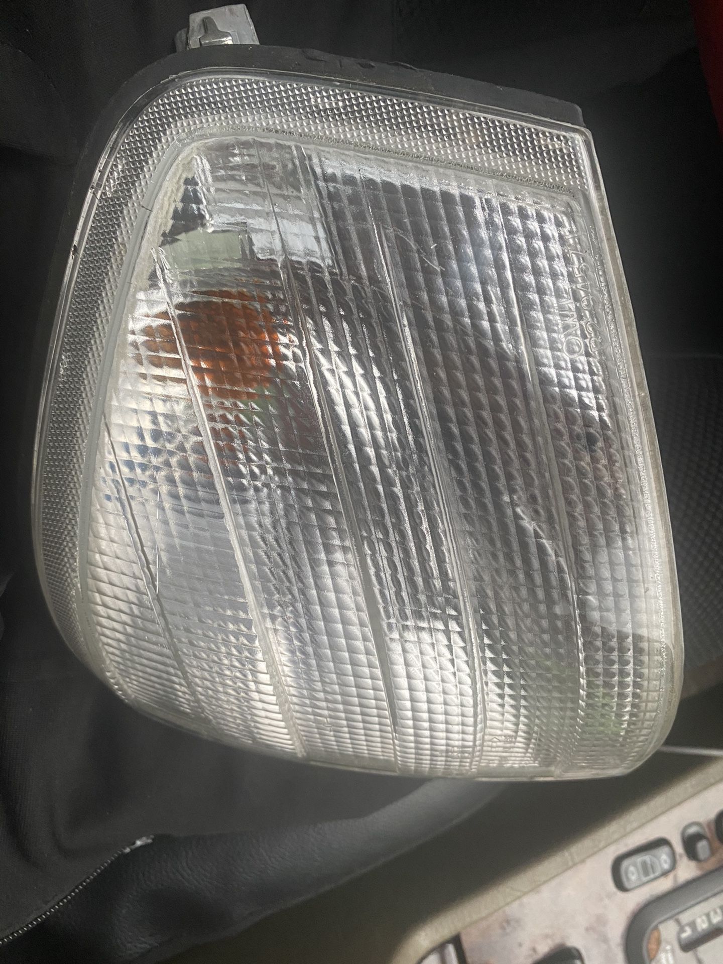 C230k Mercedes-Benz Left Headlight 