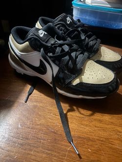 Nike Air Jordan football cleats 5Y