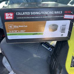 Caja De Clavos 35 La Caja  Siding O Pleiwood Al Norte De Austin Caja De Coquin 35 La Caja 