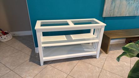 Console / TV Table