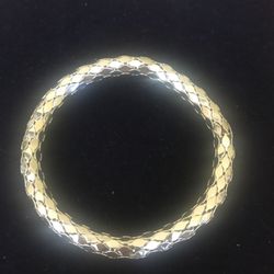 A women bracelet