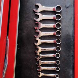 Set Of 10 V8 Tools Stubbies 