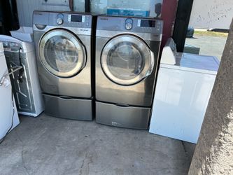 SAMSUNG WASHER AND DRYER