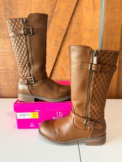 Girl’s Brown Boots (Size 13 Little Kids)