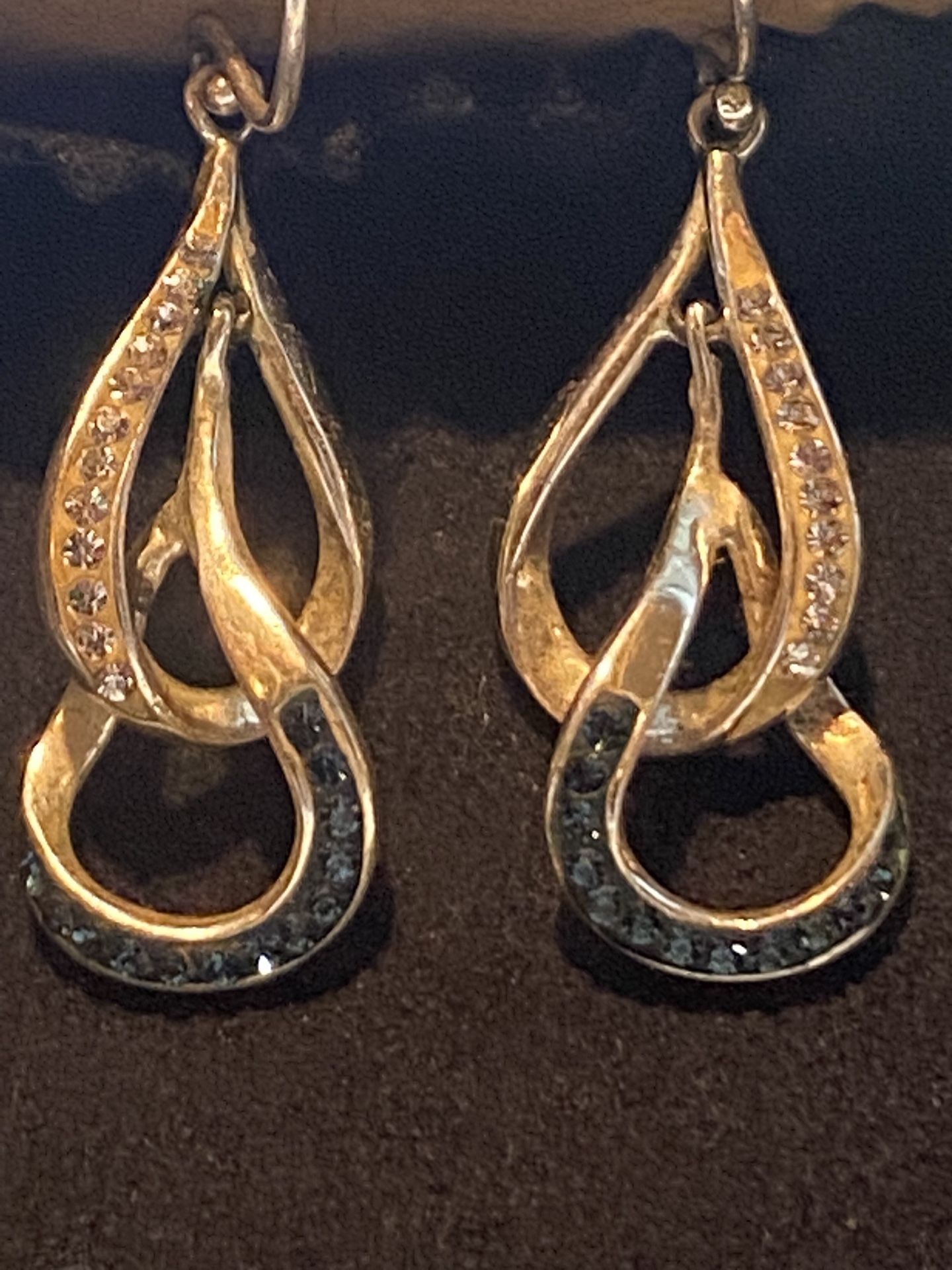  silver earrings the gemstones are real