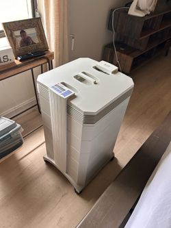 I/Q HEPA air filter. Brand new filters.