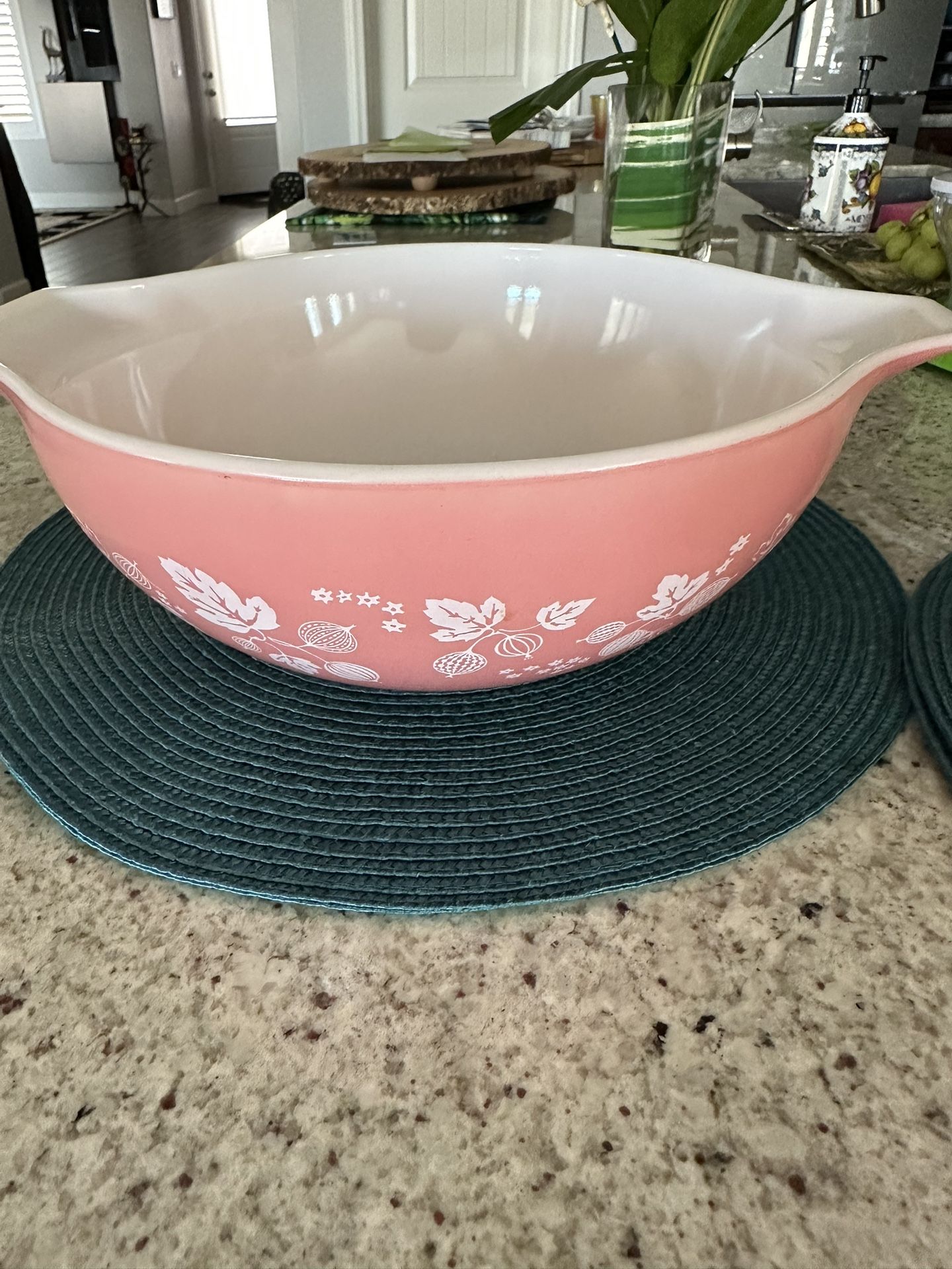 Pyrex Cinderella Bowls 444 & 443