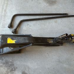 Ratcheting Style Truck And Van Jack