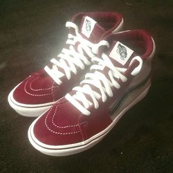 VANS SHOES SIZE 7.5