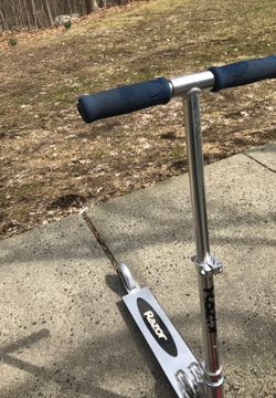 Razor scooter