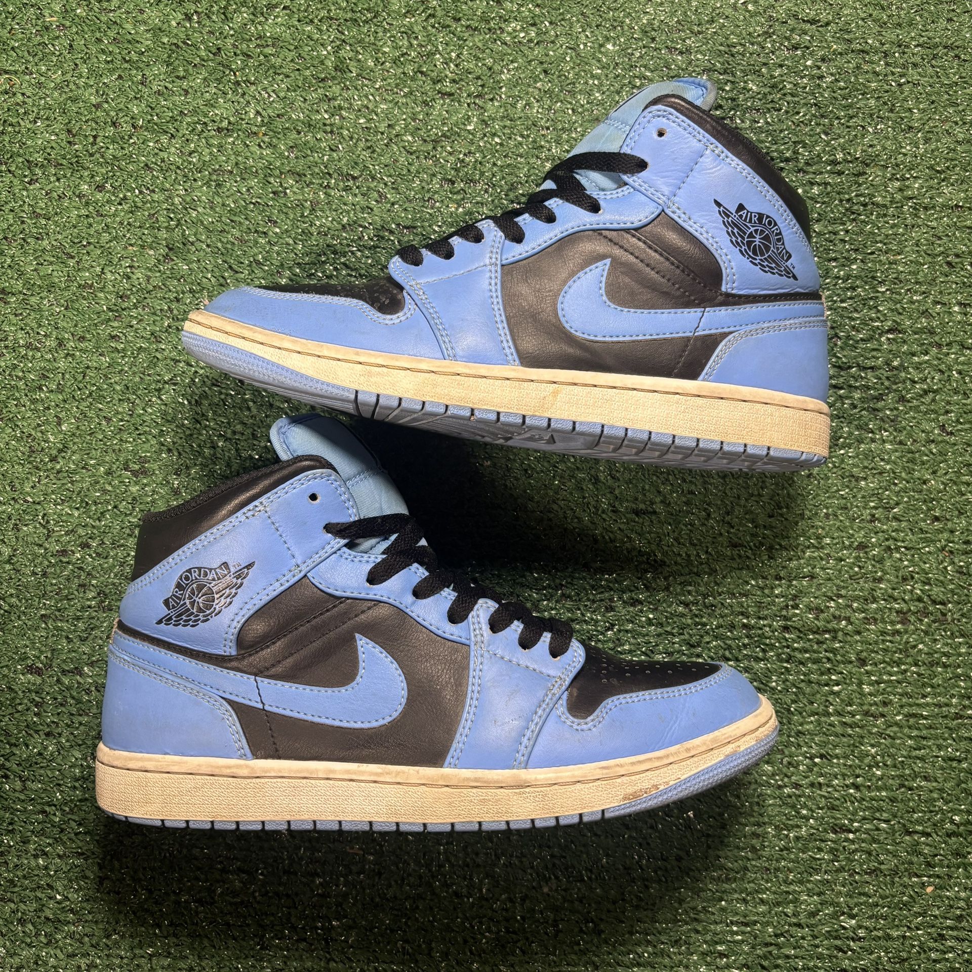 Preowned - Jordan 1 Mid University Blue Black - Size 8 - No Box
