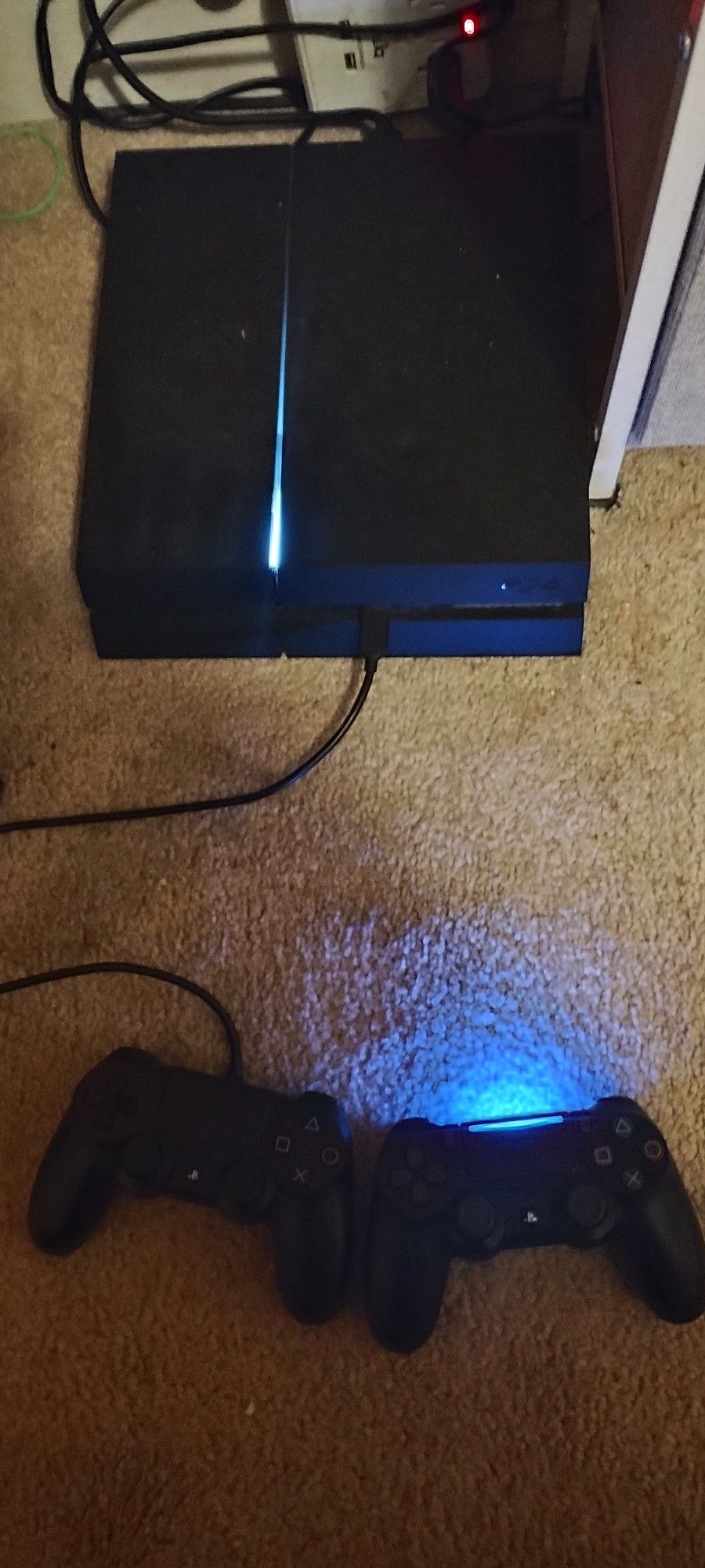 PS4 W/ 2 Controllers
