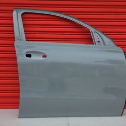 Mercedes Benz GLS GLS580 Front Right Side Door 2020-2023