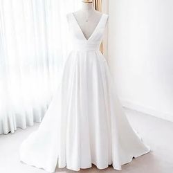 David’s Bridal Wedding Dress w/ Pockets