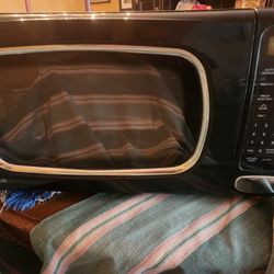 LG COUNTERTOP MICROWAVE