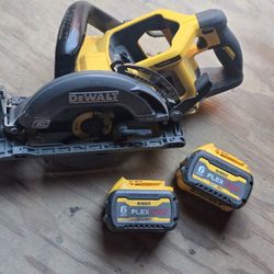 Dewalt Skillsaw With 2 Batteries 