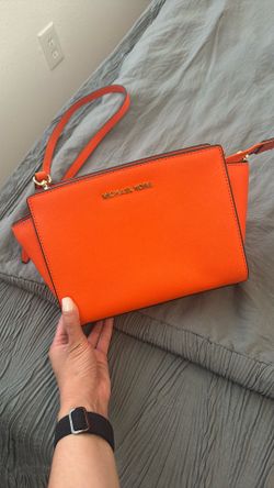 Michael Kors Selma Mini Messenger Leather Crossbody Bag Orange Color EUC