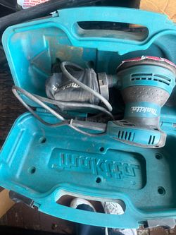 Makita Random Orbital Sander with Case