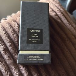 Tom Ford Oud Wood Parfum 