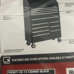 black/gray husky tool box 