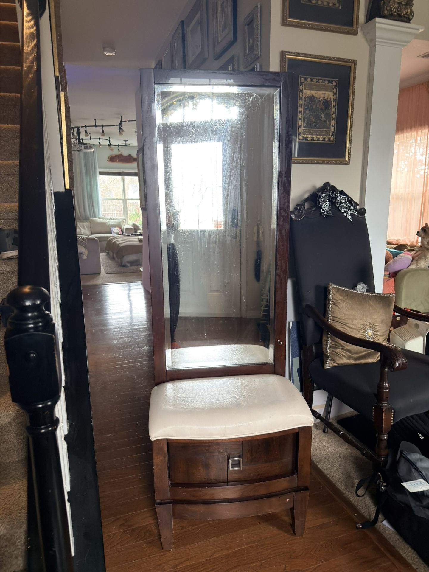 Real Wood Mirrored Padded Chair With Drawer