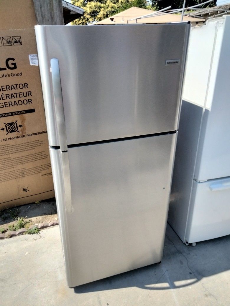 Frigidaire Refrigerator Like New 3month Warranty Free Local Delivery