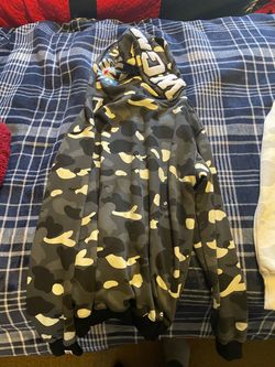 Bape hoodies read descripción