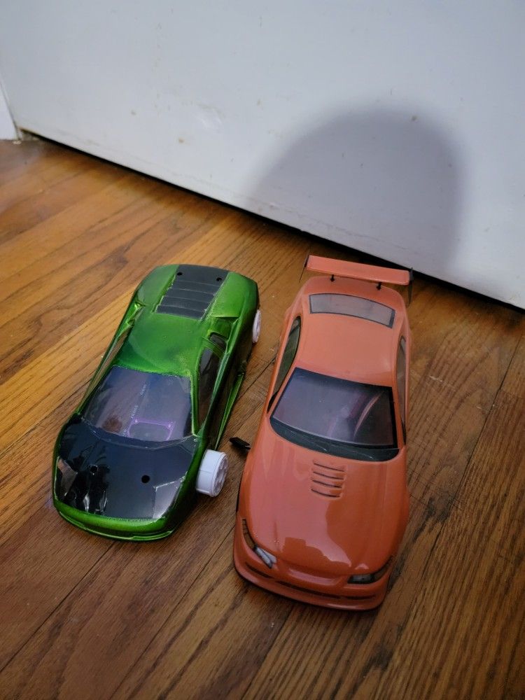 2 HPI Micro Rs4's