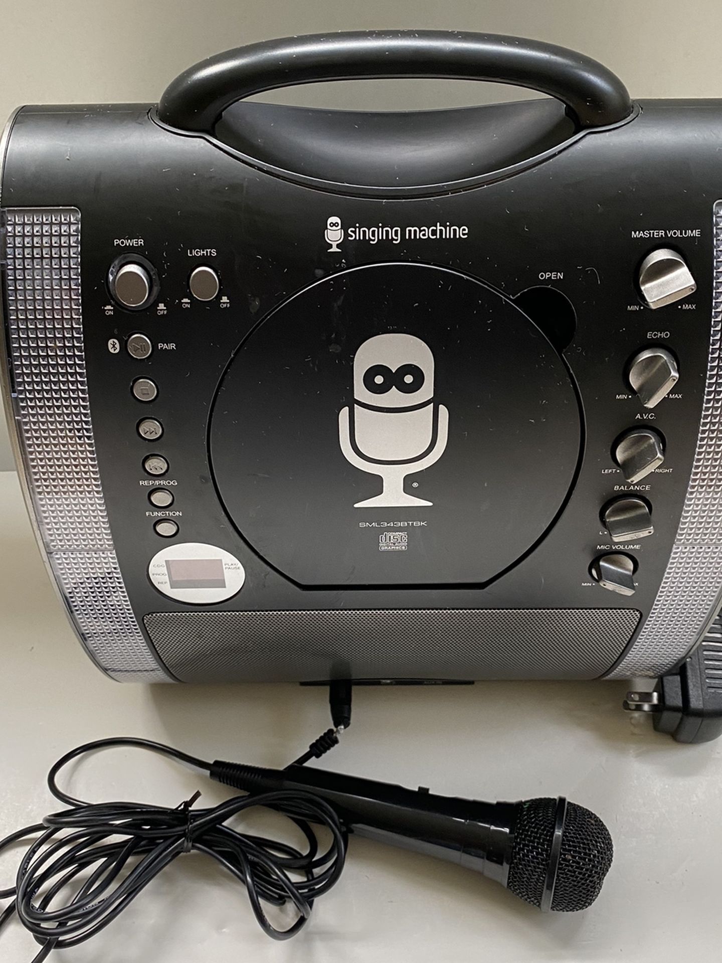 Singing machine classic series SML343BTBK, Black Portable karaoke System