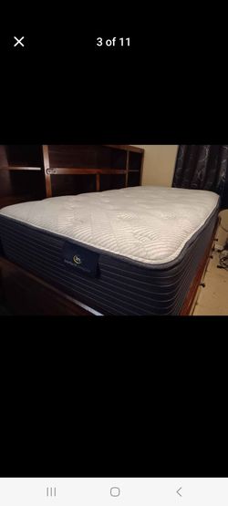 Luxury Twin Mattress! 'Serta' 'Perfect Sleeper' Extra Deep, Great Condition!!!