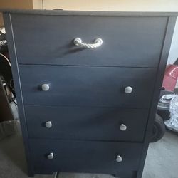 South Shore 4 Drawer Chest