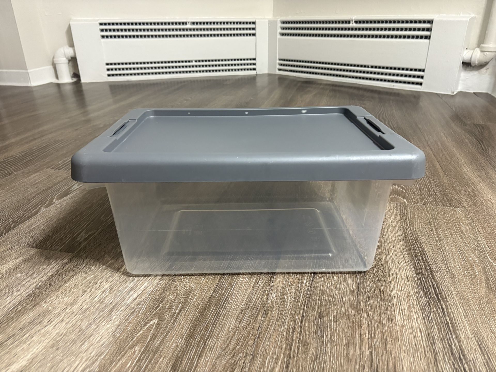 Plastic Storage Bin With Lid