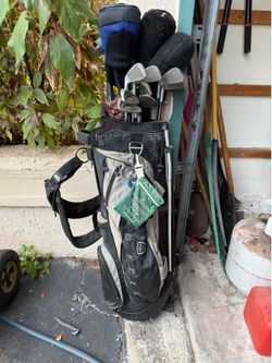 Nike Bag and Golf clubs