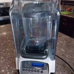 NSF COMMERCIAL VITAMIX BLENDER (NEW) NEVER USED 