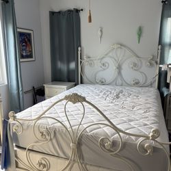 queen Size Bed Frame And Matress Set With Beautiful Mirror. $220