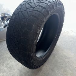 SET OF 4 NITTO RIDGE-GRAPPLERS TIRES