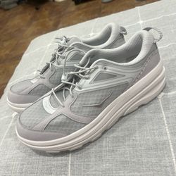 Hoka shoes size 13
