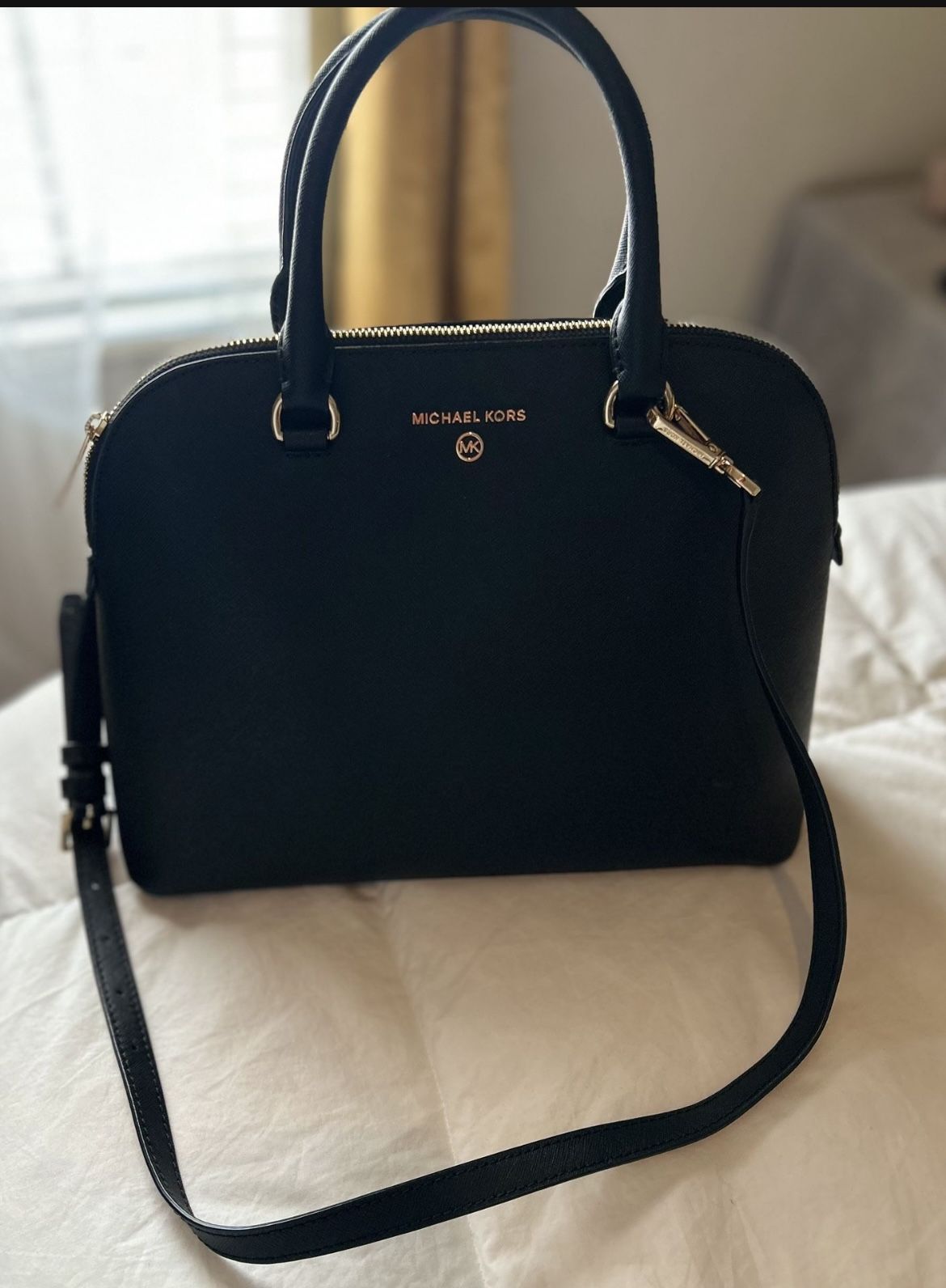 Like New Black Michael Kors