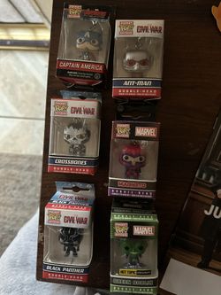 6 Funko Pop Keychains