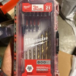 Milwaukee 21pc Shockwave Drill And Impact