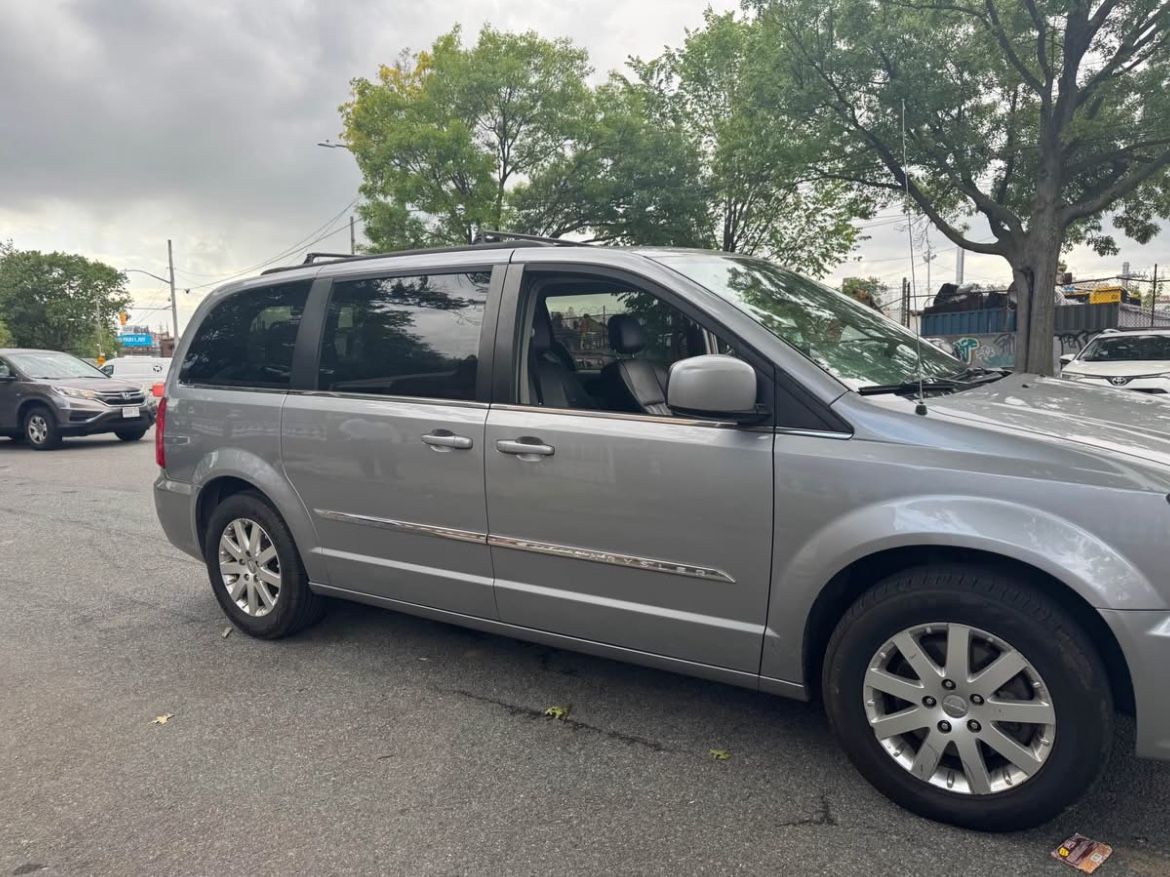 2014 Chrysler Town & Country