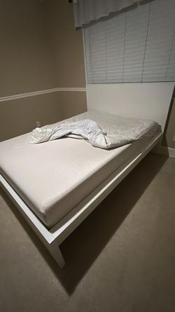 Cama de madera