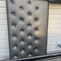 Headboard 