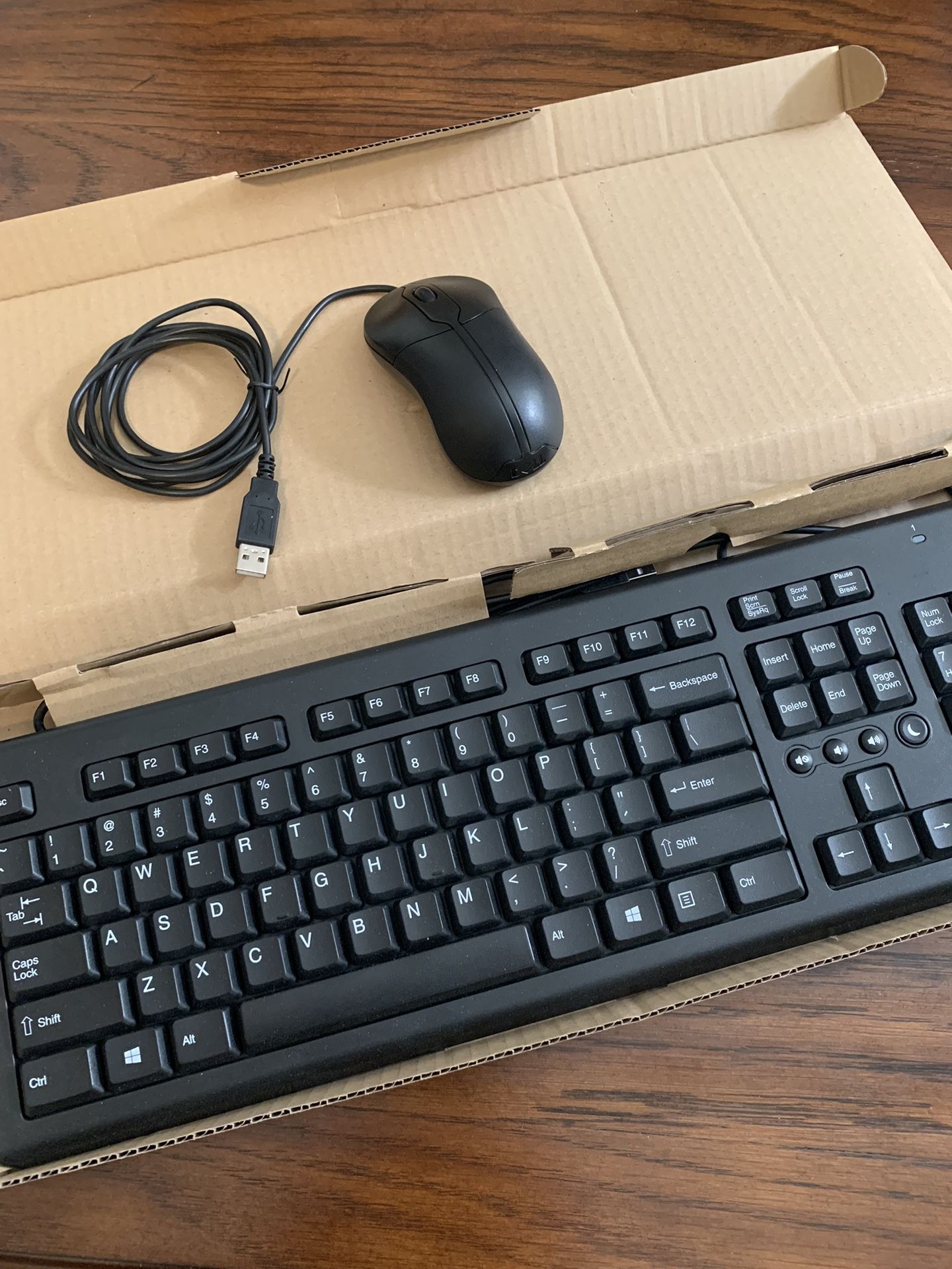 Desktop Monitor, Mouse And new Keyboard