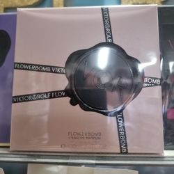 FlowerBomb 3.4 Eau De Parfum $106